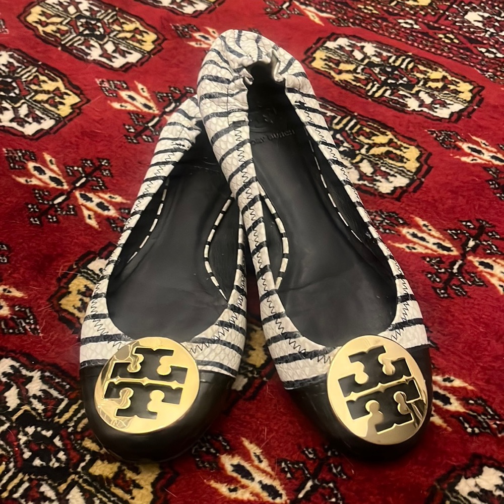 Tory Burch Minnie Stripe Travel Ballet Flats size 8.5 M gold logo leather